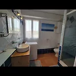 De A 700 Metres De La Plage, Totalement Independant Et Accessible Par Un Escalier Exterieur Apartament Sainte-Maxime