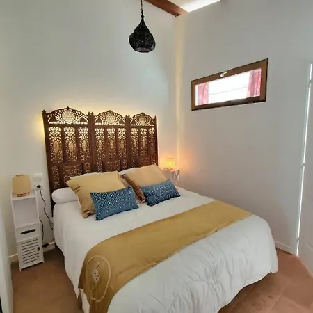 De A 700 Metres De La Plage, Totalement Independant Et Accessible Par Un Escalier Exterieur Apartamento *