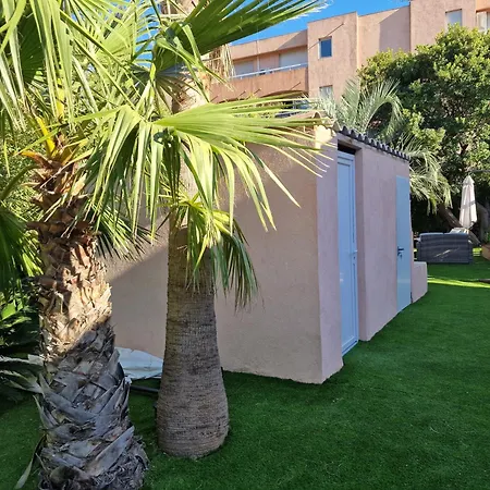 Apartmán De A 700 Metres De La Plage, Totalement Independant Et Accessible Par Un Escalier Exterieur Sainte-Maxime