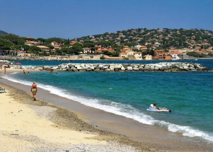 De A 700 Metres De La Plage, Totalement Independant Et Accessible Par Un Escalier Exterieur Lägenhet *